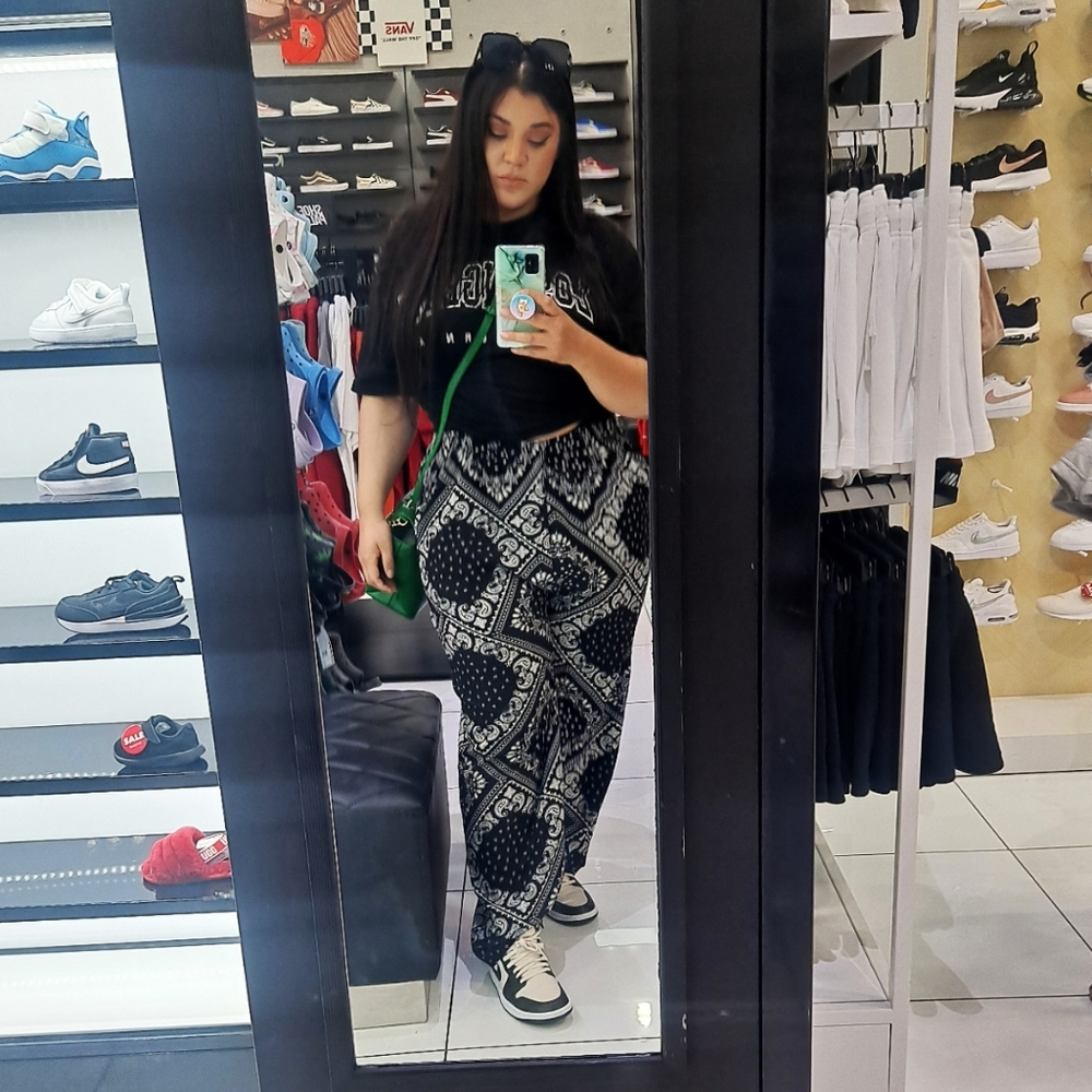 Meet your Posher, Ana